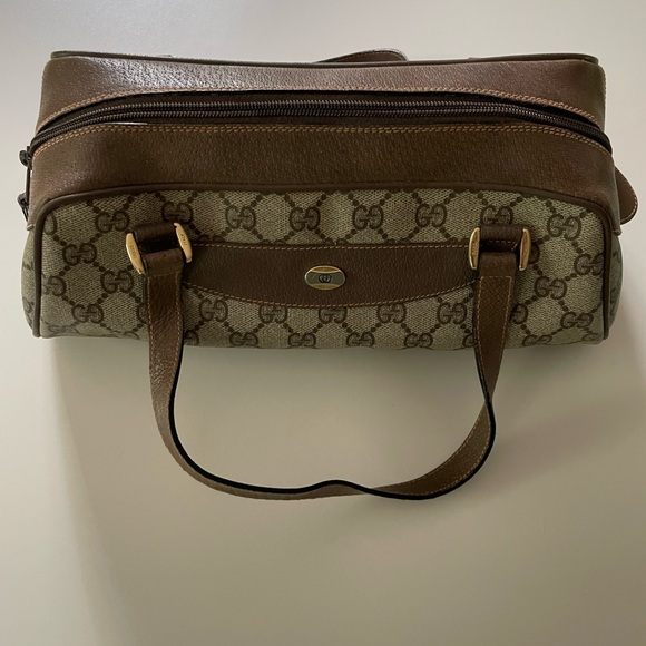 Gucci Brown and Cream Monogram Clutch - Picture 10 of 14